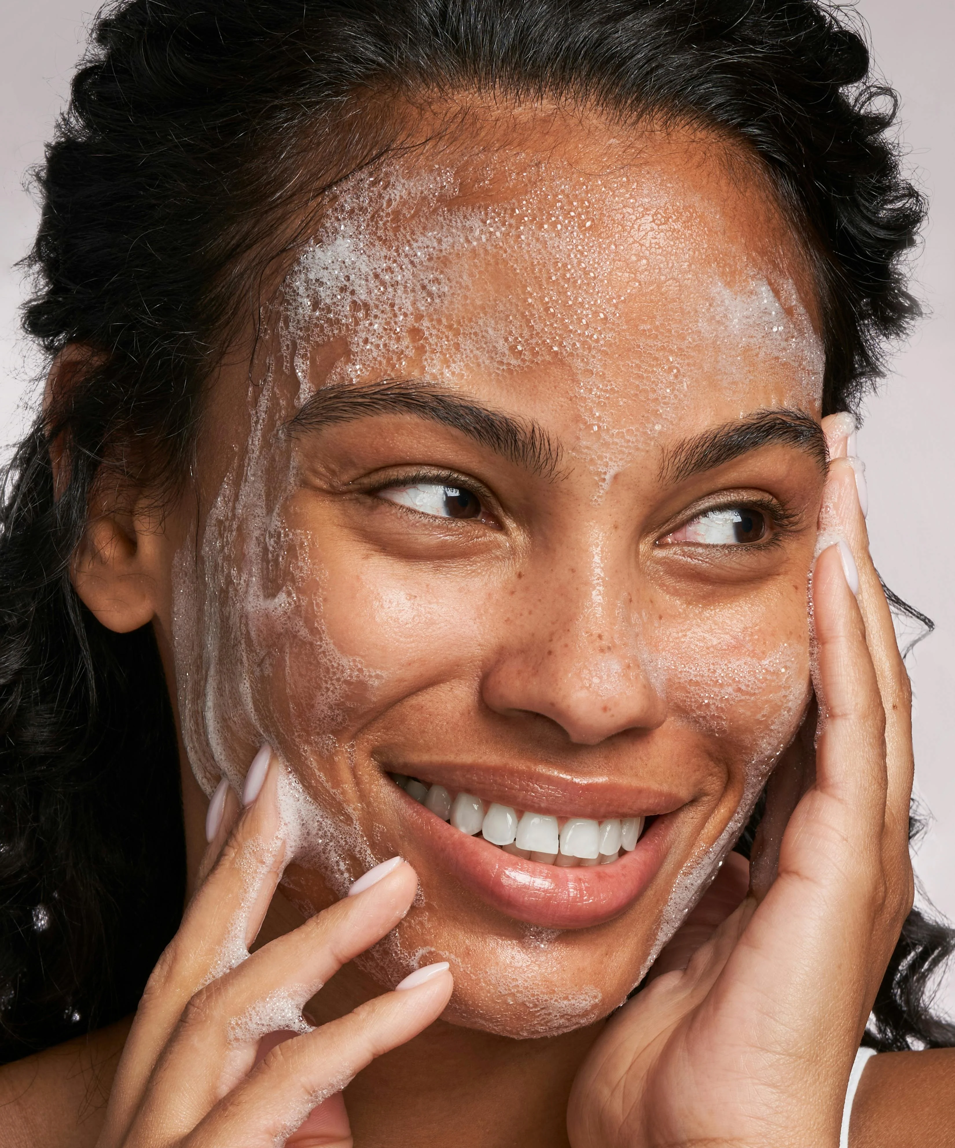 Radiance AHA Cleanser - Image 4